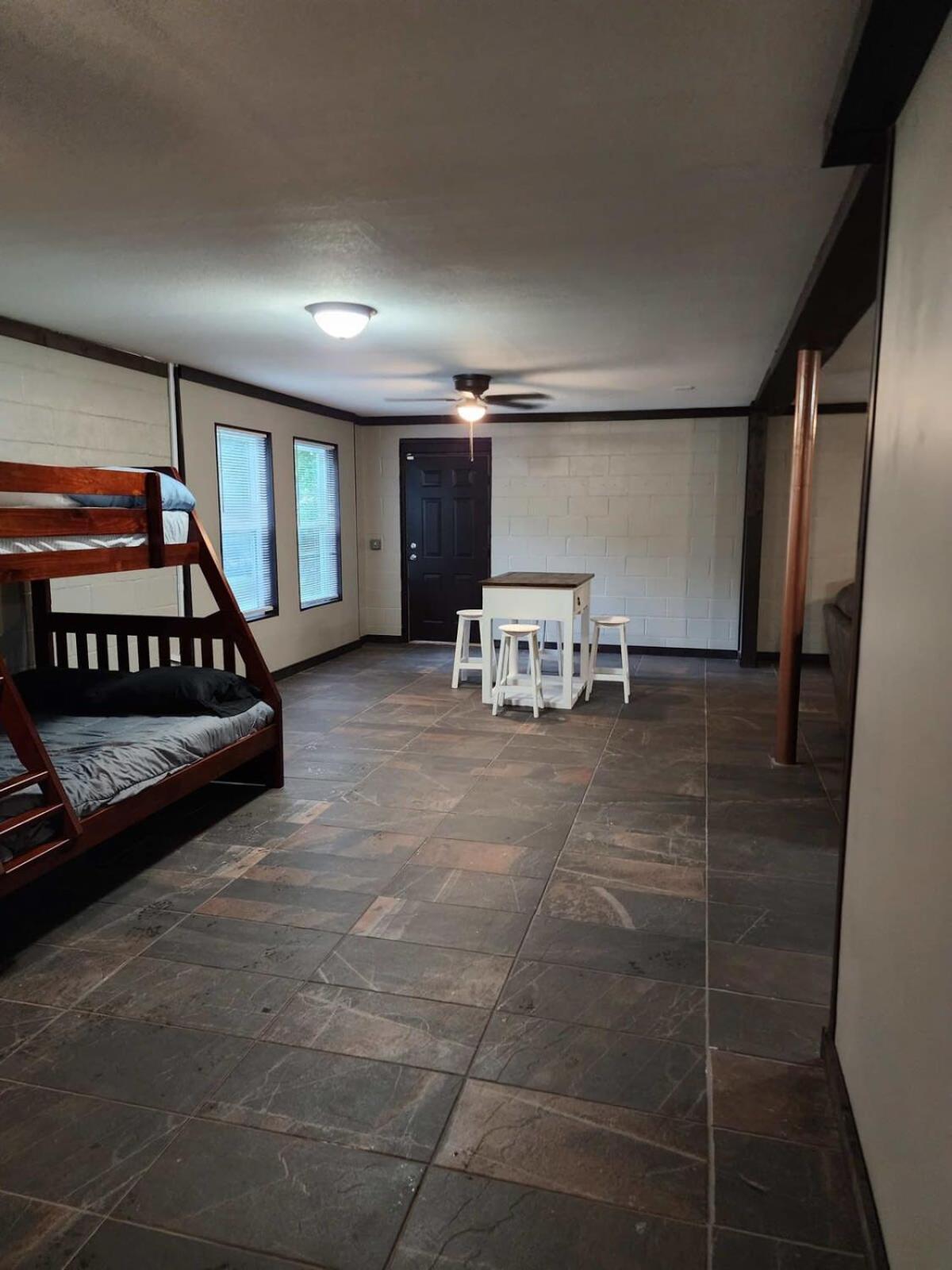 Cozy Pigeon Forge Home W Hot Tub Near River Luaran gambar